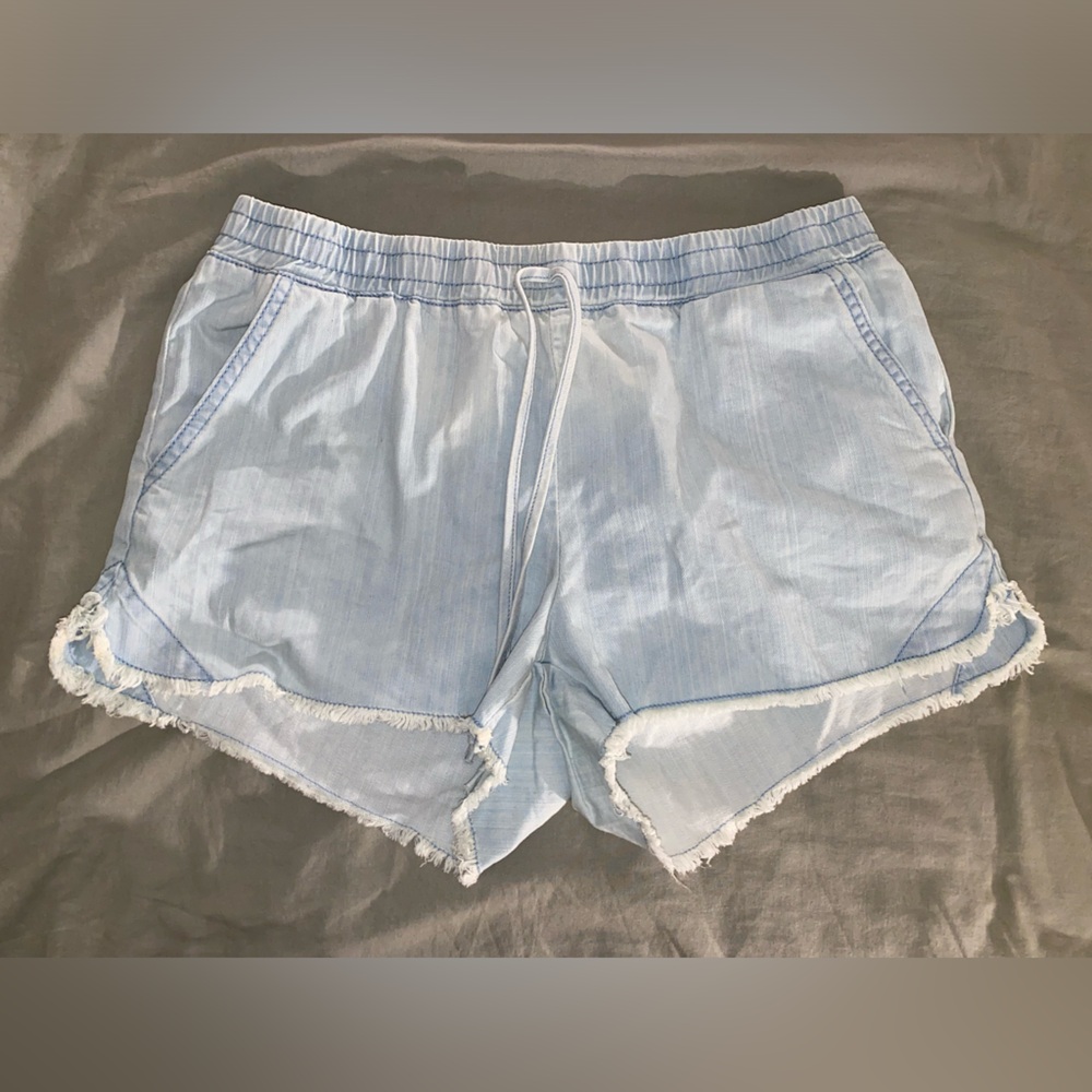 Beach denim color shorts
